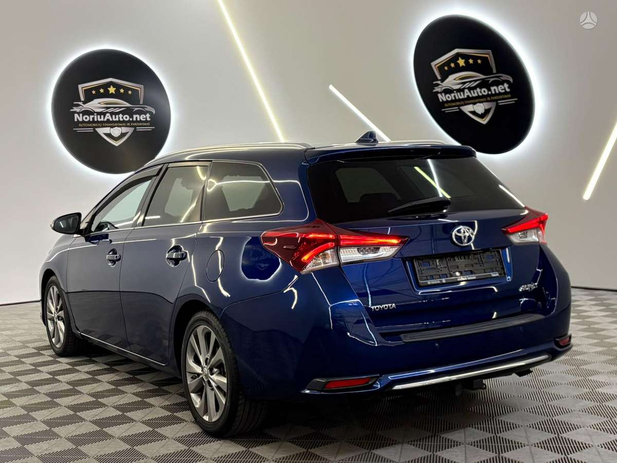 Toyota Auris, 1.6 l., Универсал