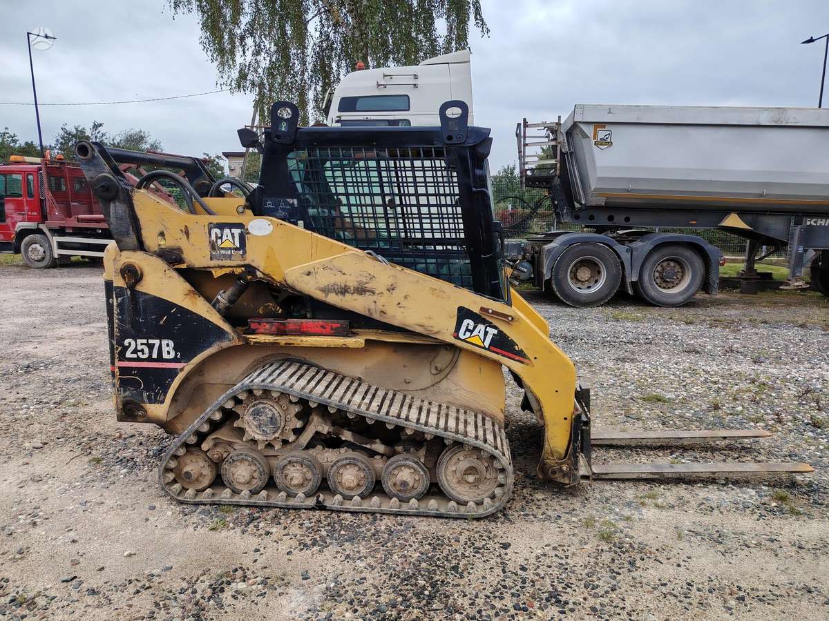 Caterpillar 257B, mini krautuvai
