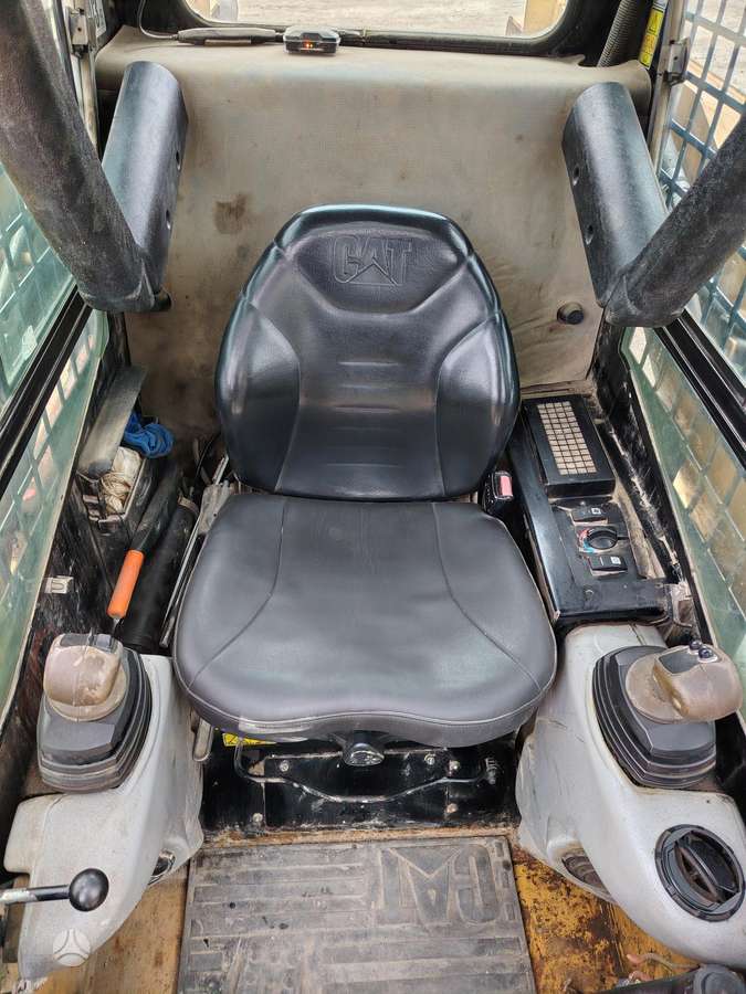 Caterpillar 257B, mini loaders