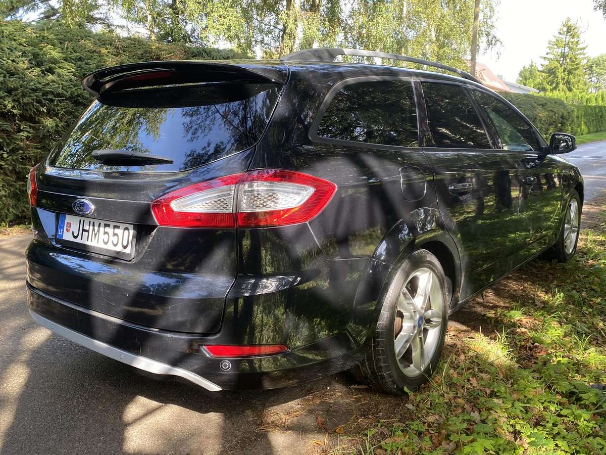 Ford Mondeo - 8