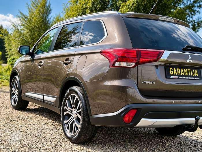 Mitsubishi Outlander - 7