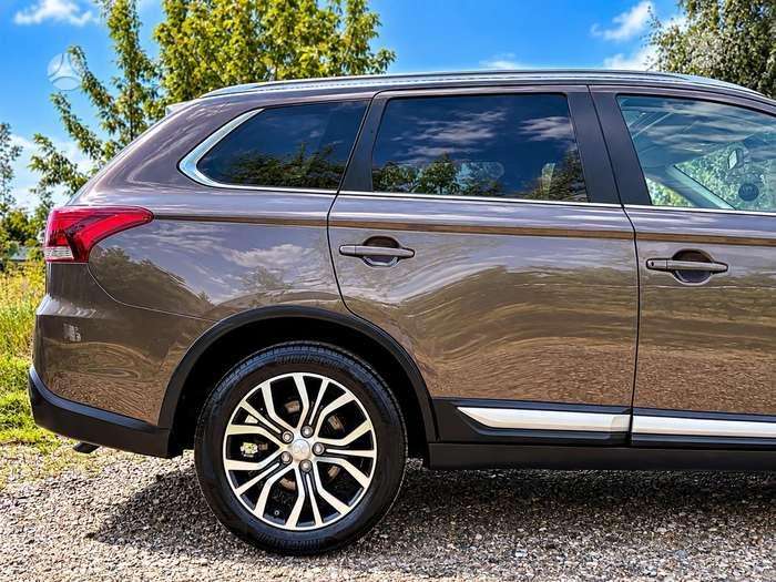 Mitsubishi Outlander - 9