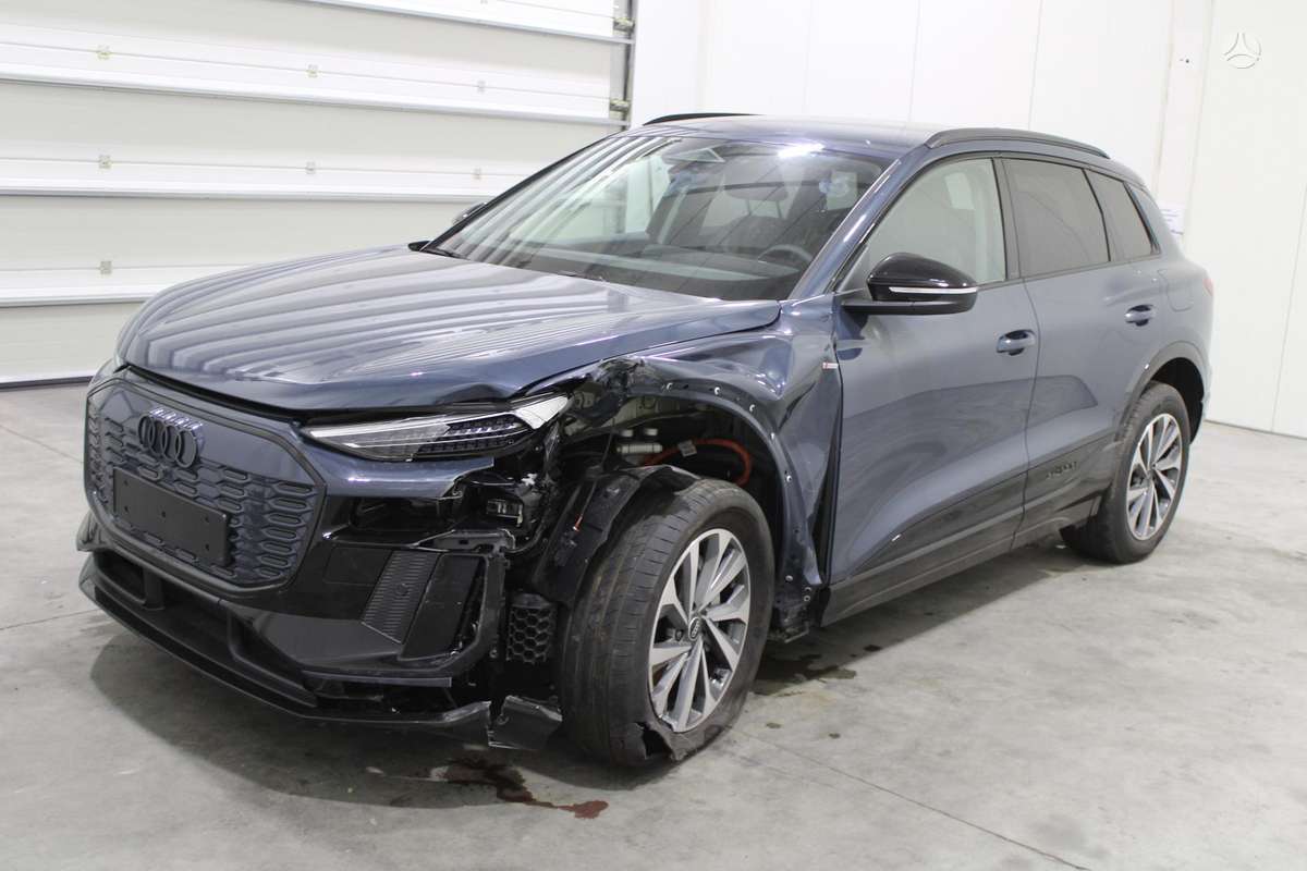 Audi Q6 e-tron - 4