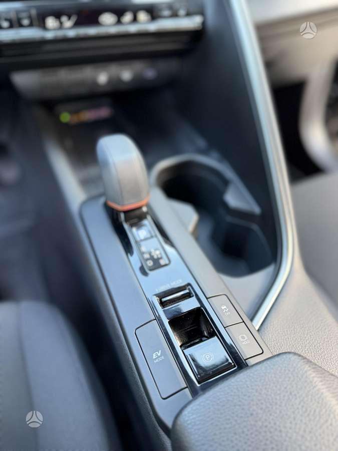 Toyota C-HR - 12