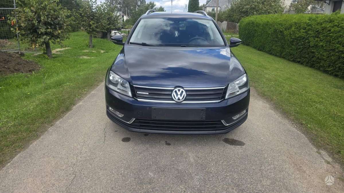 Volkswagen Passat - 2
