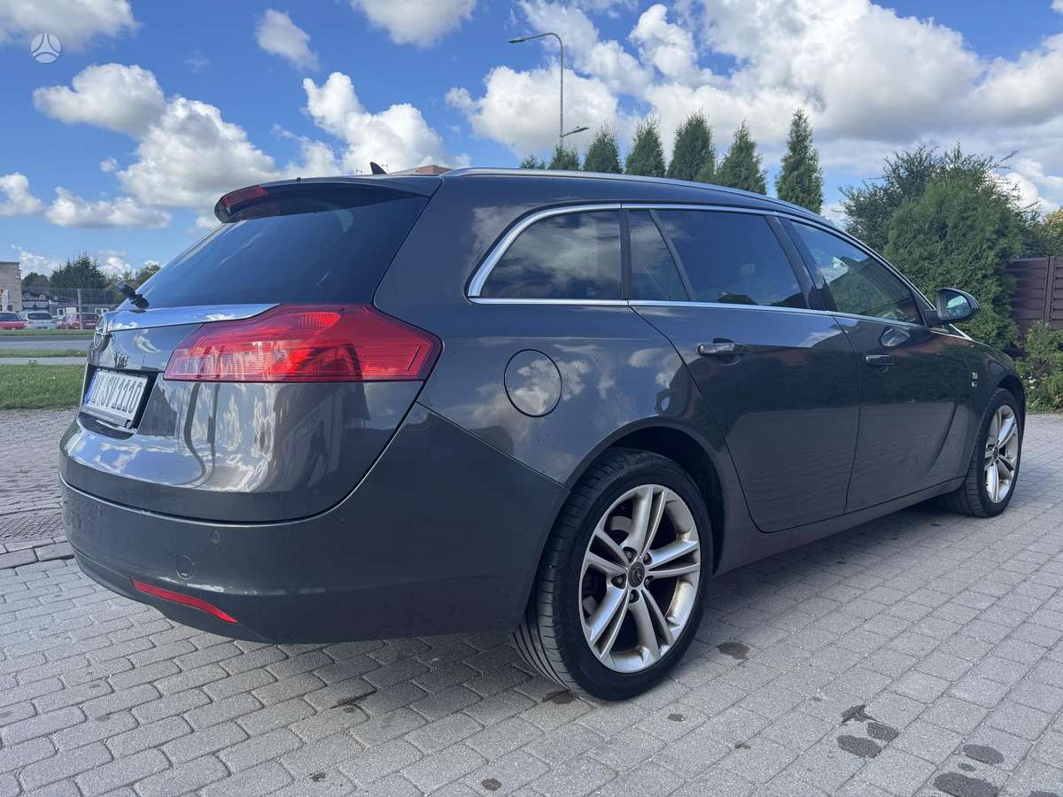 Opel Insignia - 10