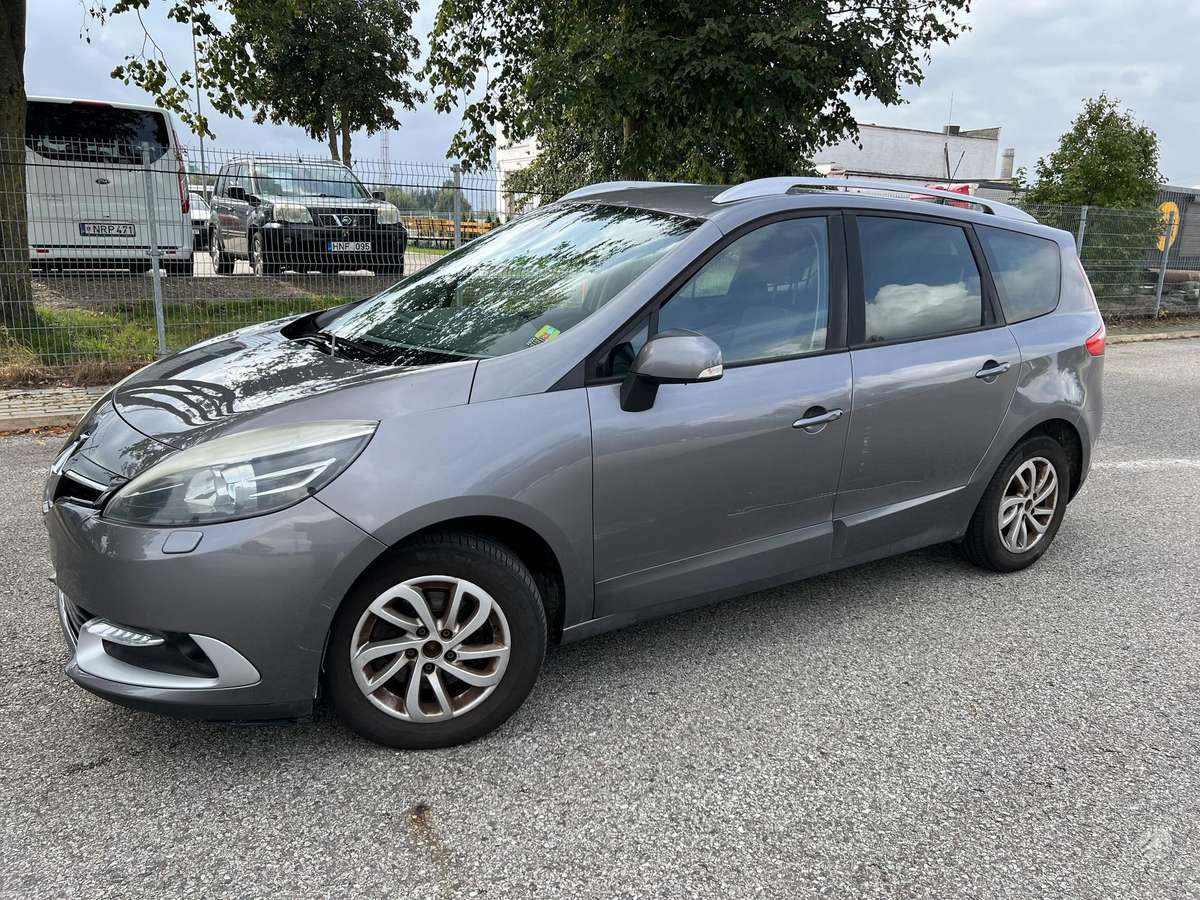 Renault Grand Scenic - 3