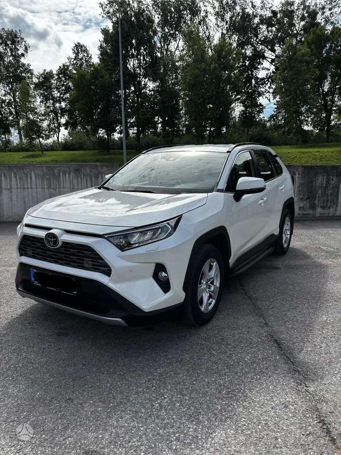 Toyota RAV4 - 1