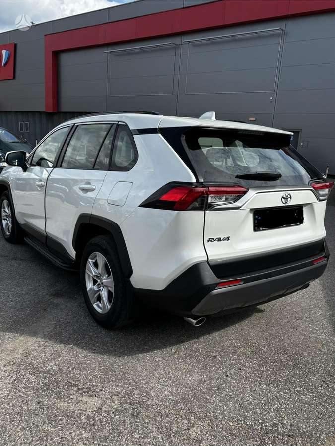 Toyota RAV4 - 7
