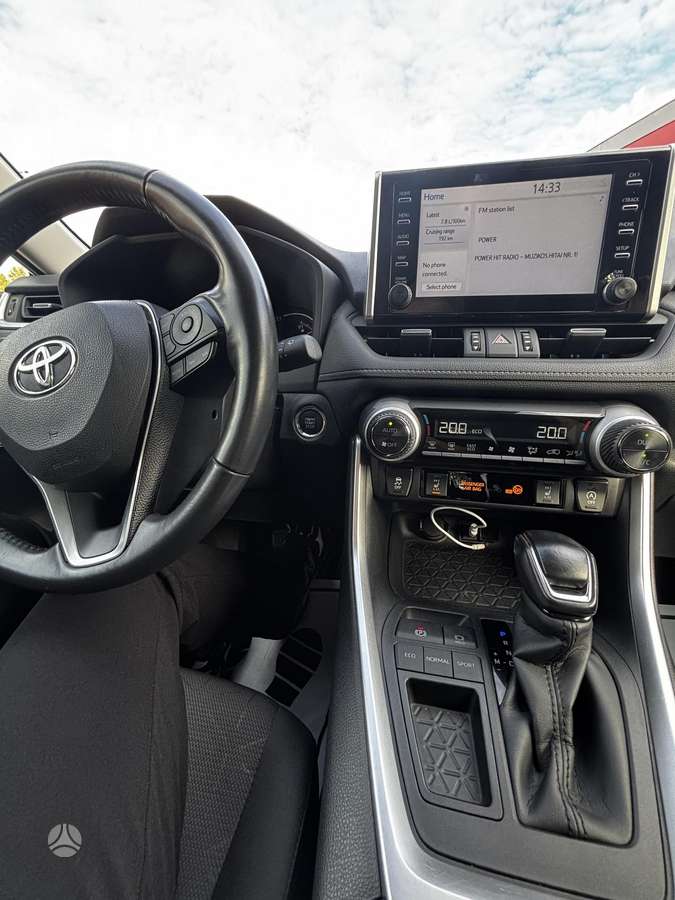 Toyota RAV4 - 12