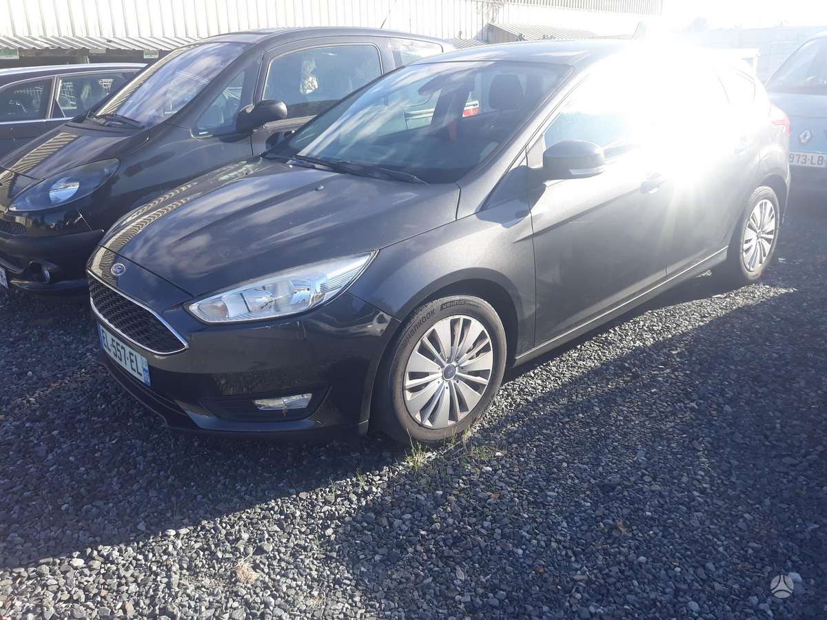 Ford Focus - 1