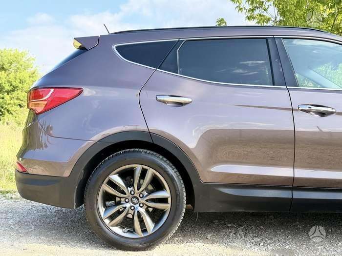 Hyundai Santa Fe - 9