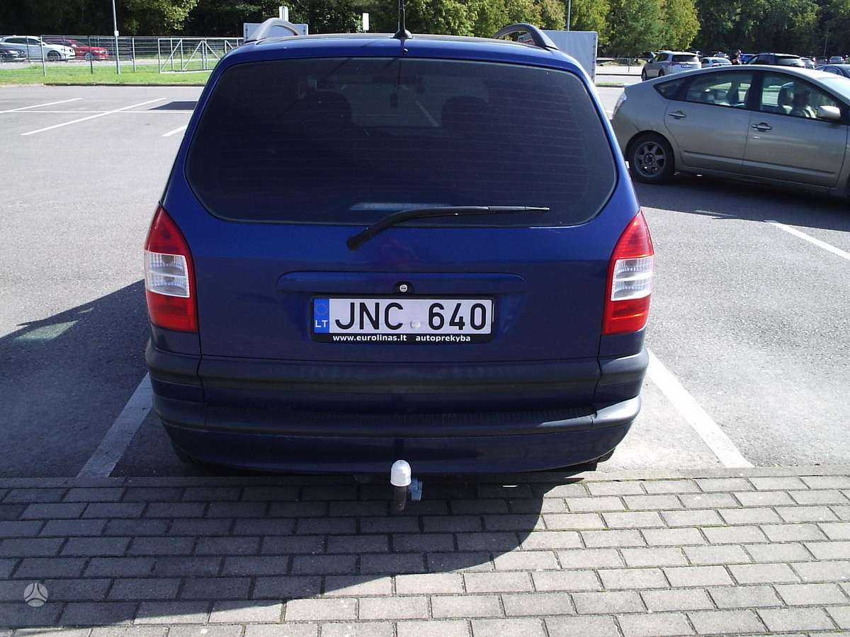 Opel Zafira - 2