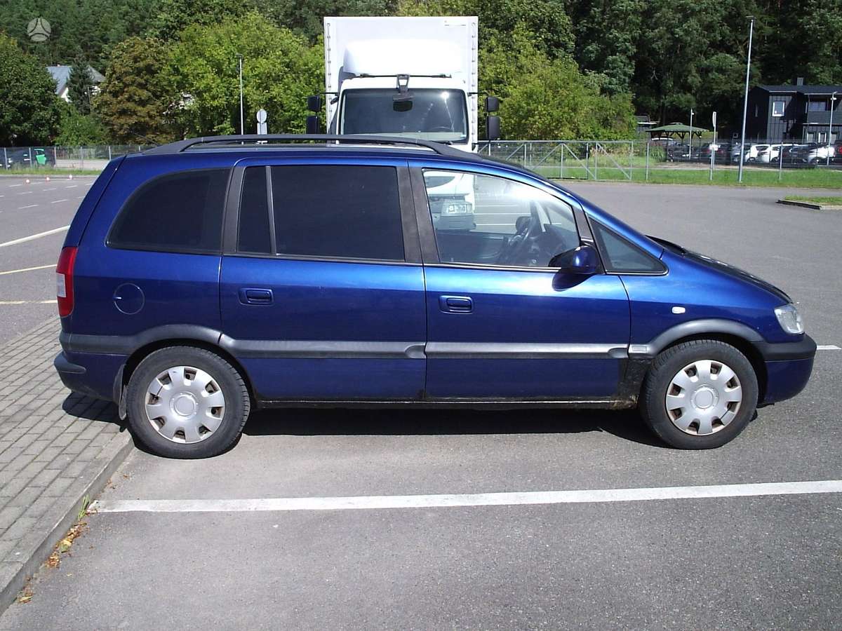 Opel Zafira - 3