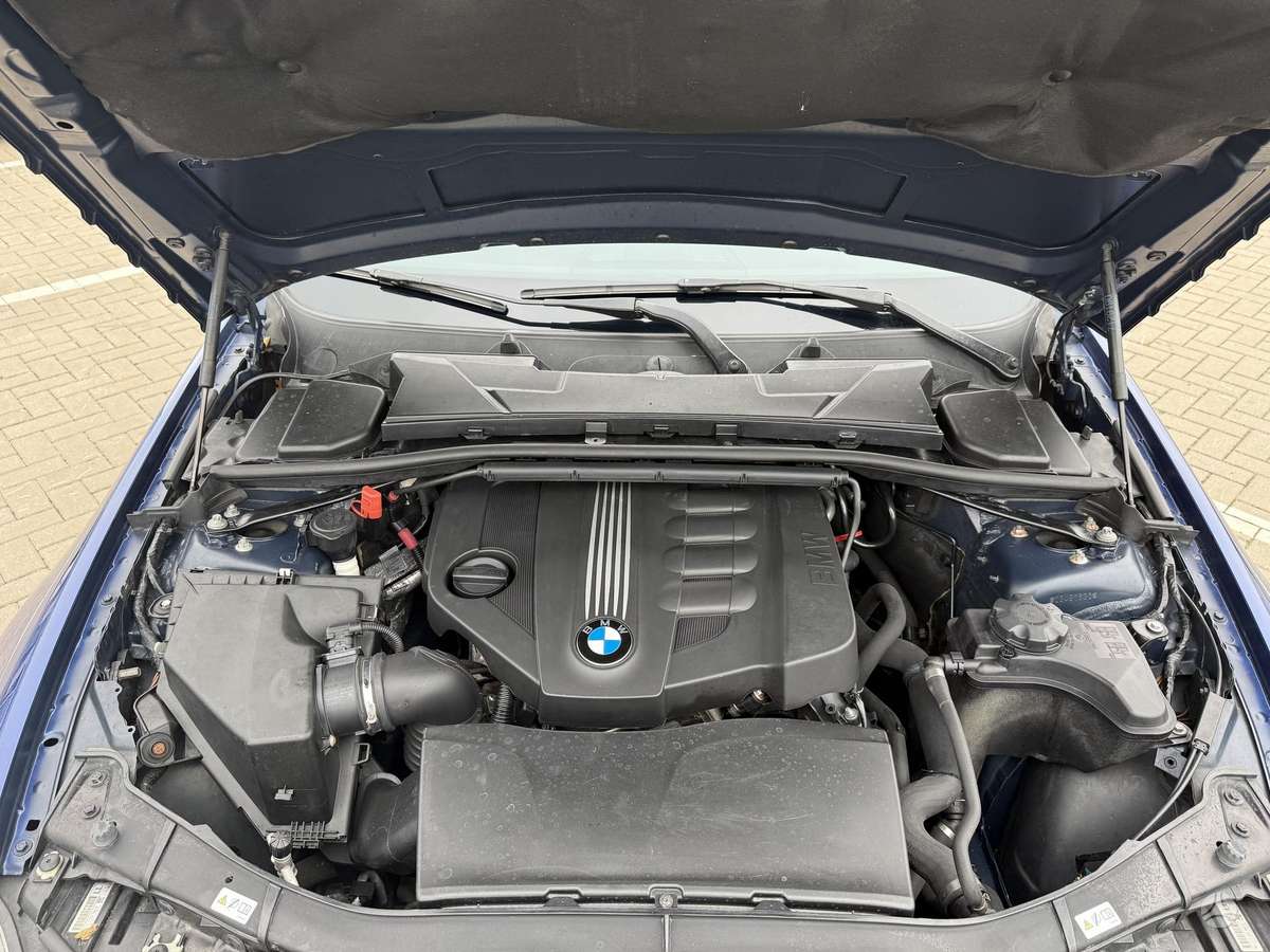 BMW 320, 2.0 l., wagon