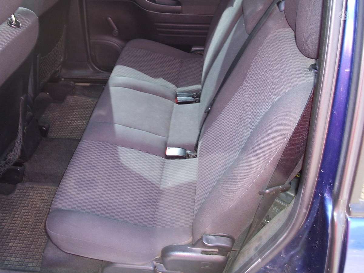 Opel Zafira - 10