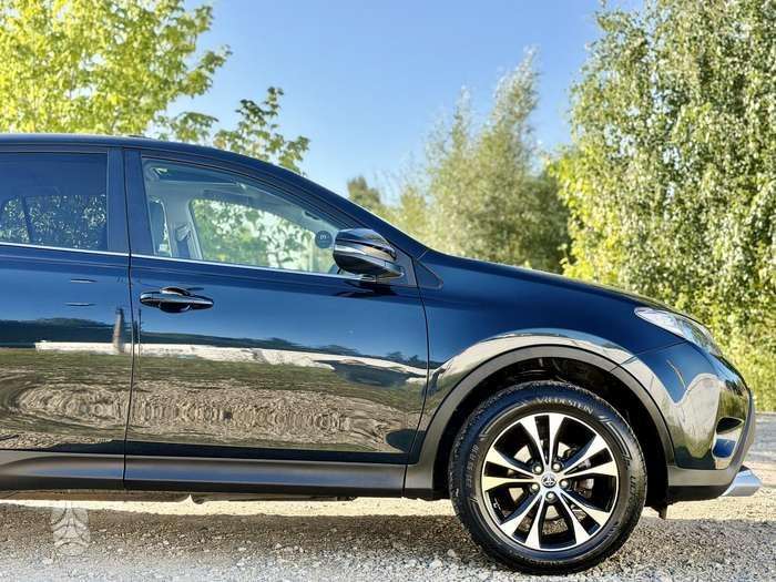 Toyota RAV4 - 10
