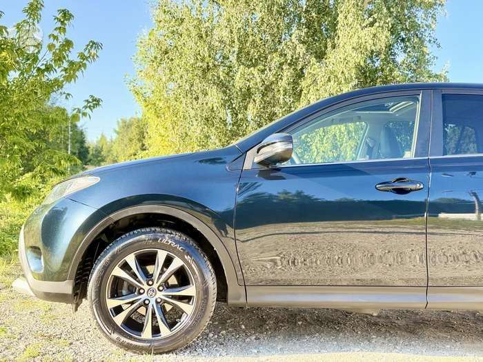 Toyota RAV4 - 11