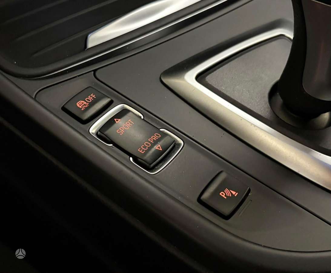 BMW 320 - 11