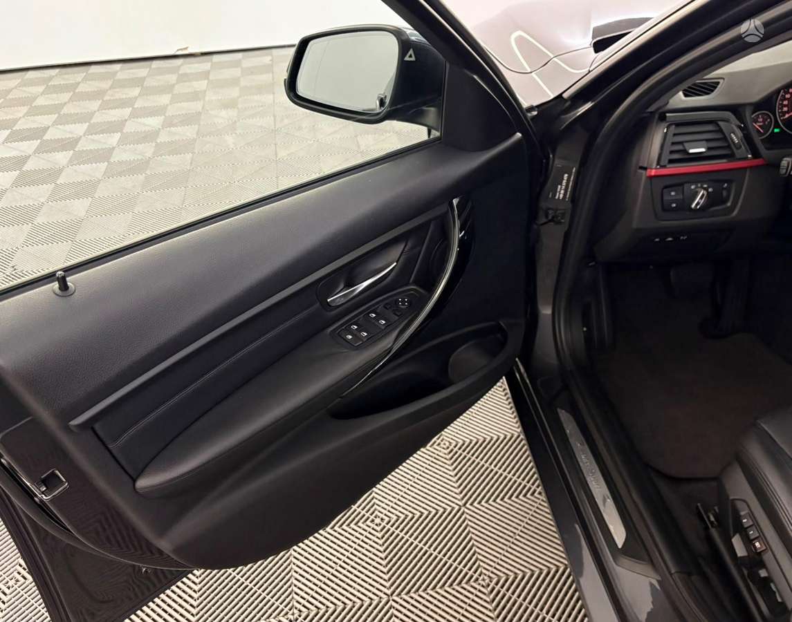 BMW 320, 2.0 l., wagon