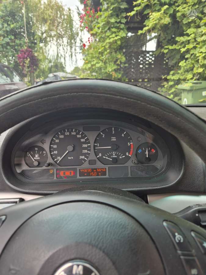 BMW 330 - 10