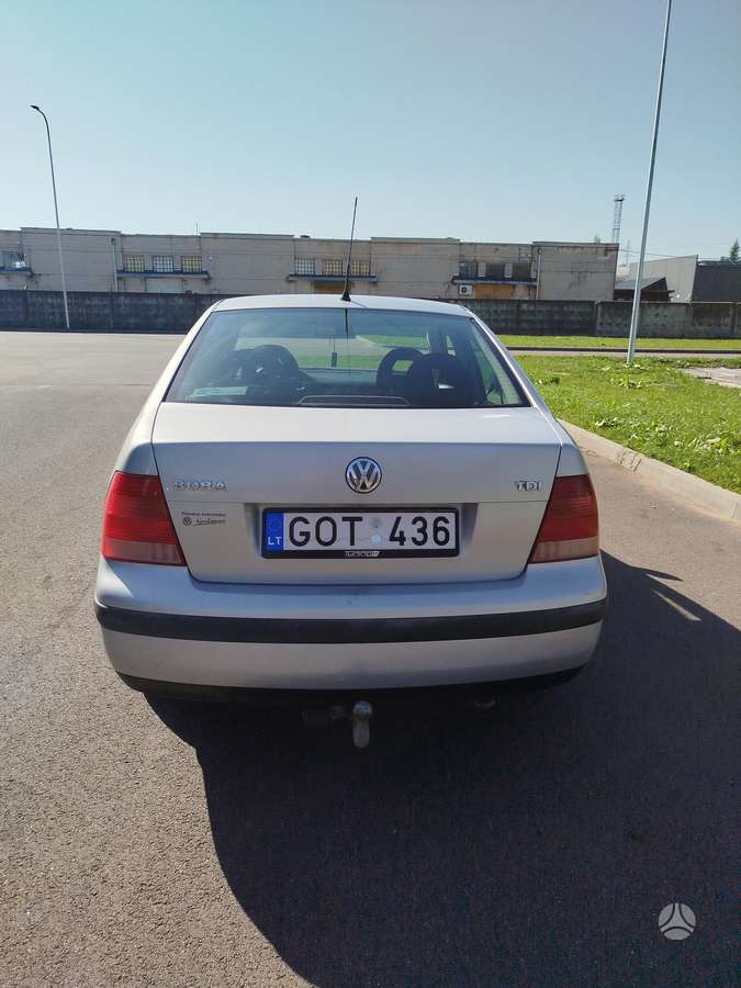 Volkswagen Bora - 3