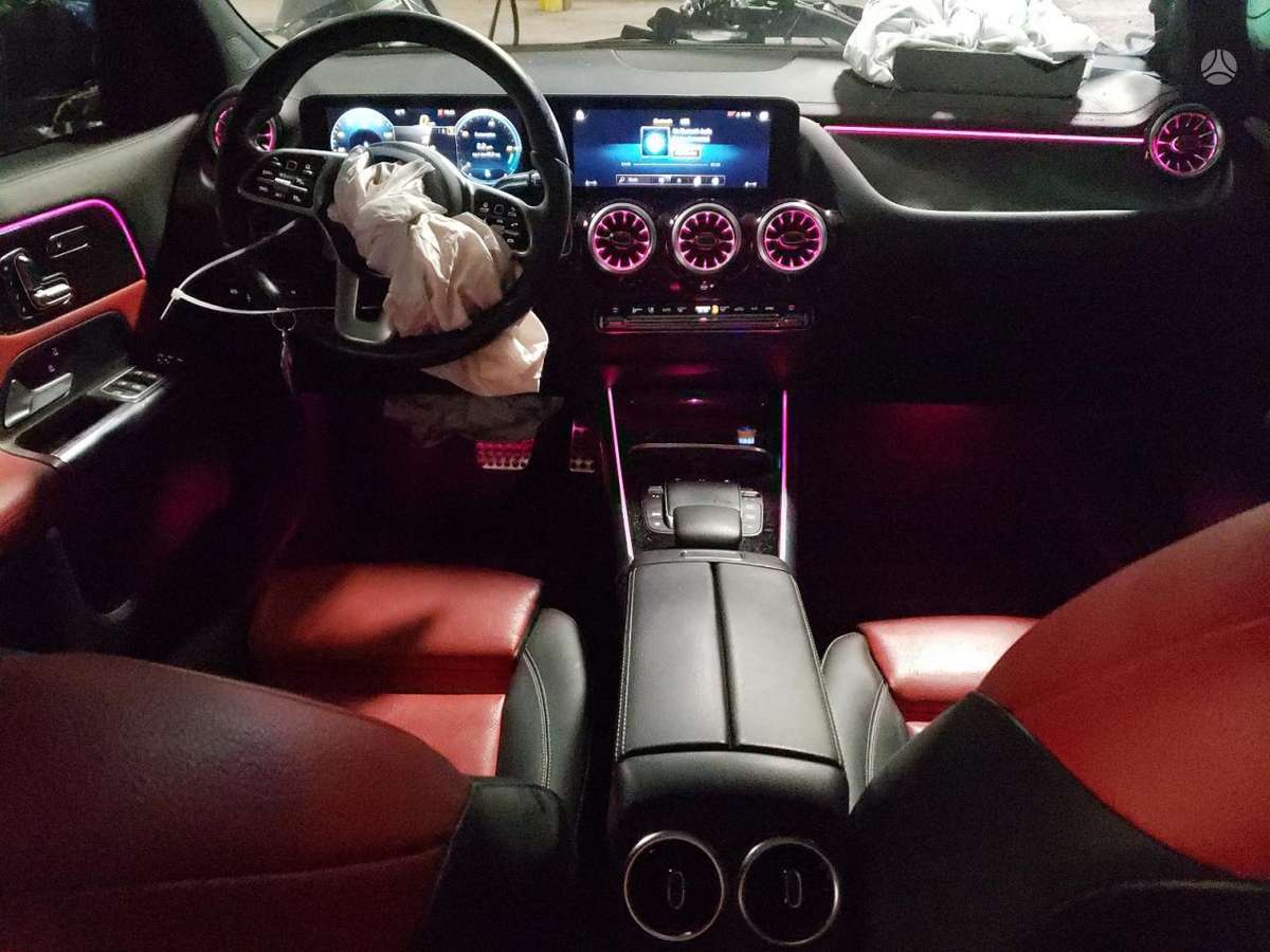 Mercedes-Benz GLA250 - 8