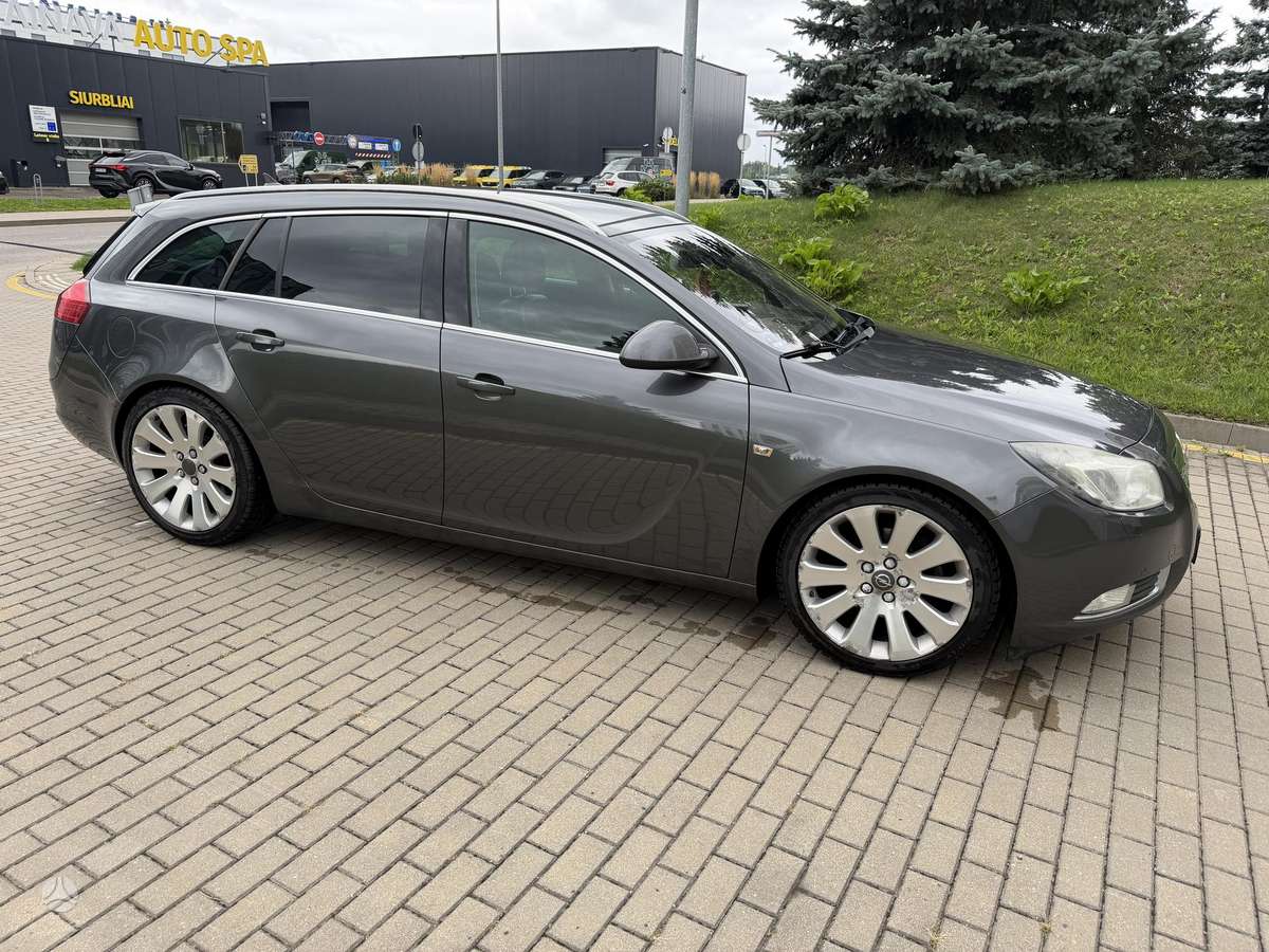 Opel Insignia - 2