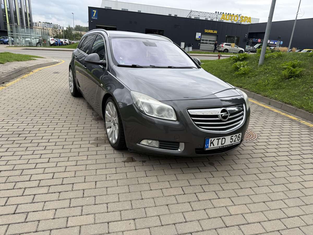 Opel Insignia - 12