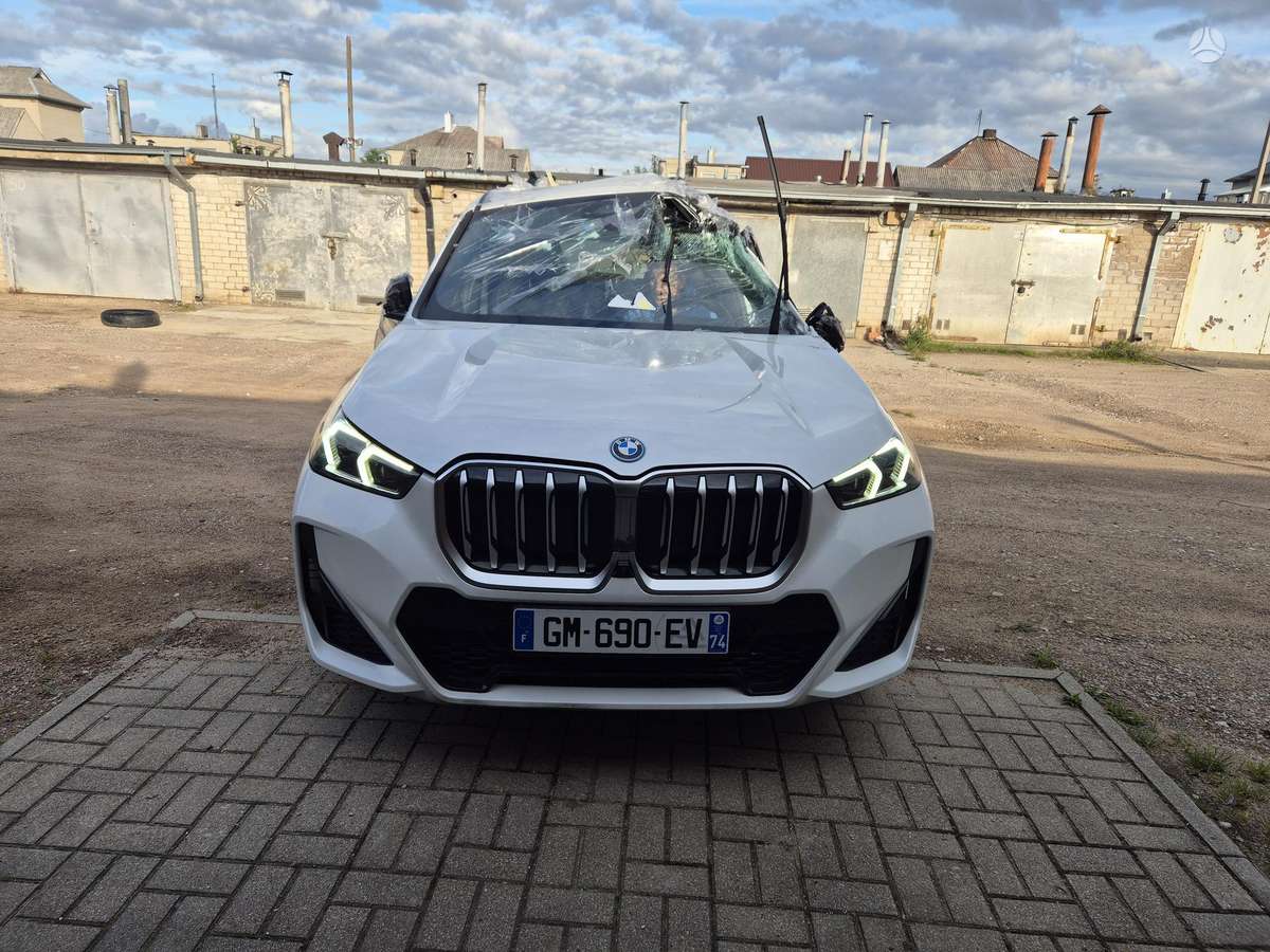 BMW X1 - 1