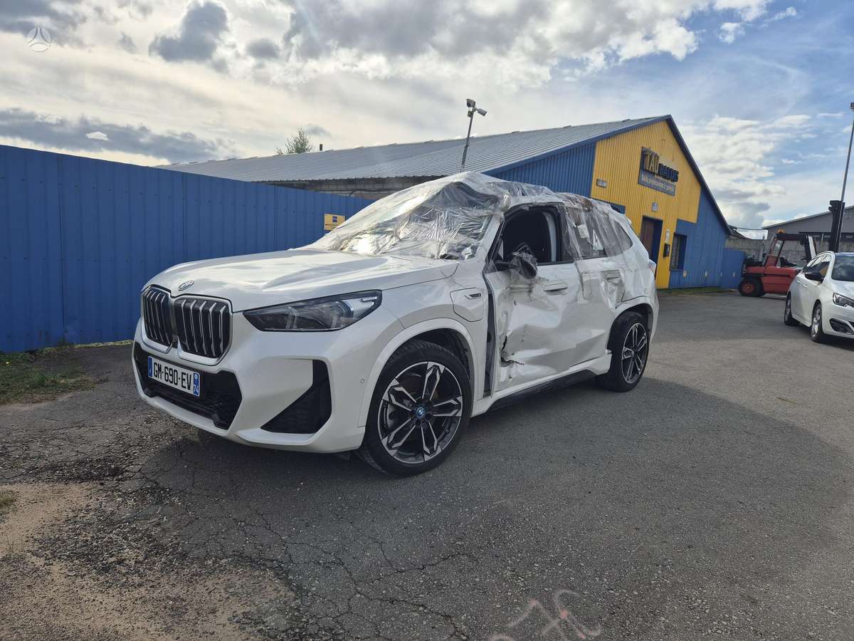 BMW X1 - 4