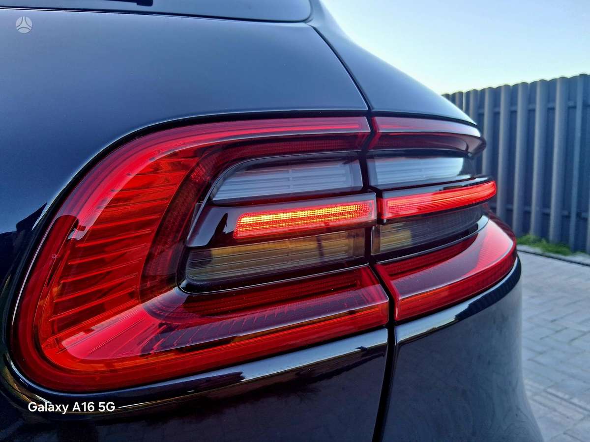 Porsche Macan - 9