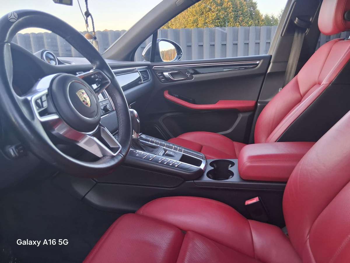 Porsche Macan - 10