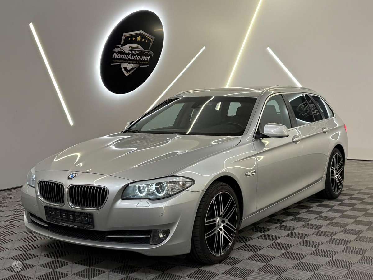 BMW 530, 3.0 l., wagon