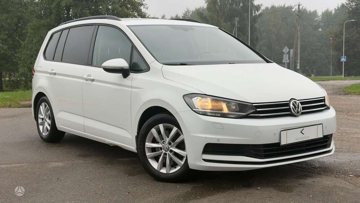 Volkswagen Touran - 1