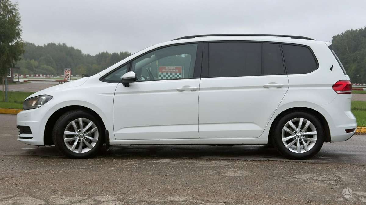 Volkswagen Touran - 7