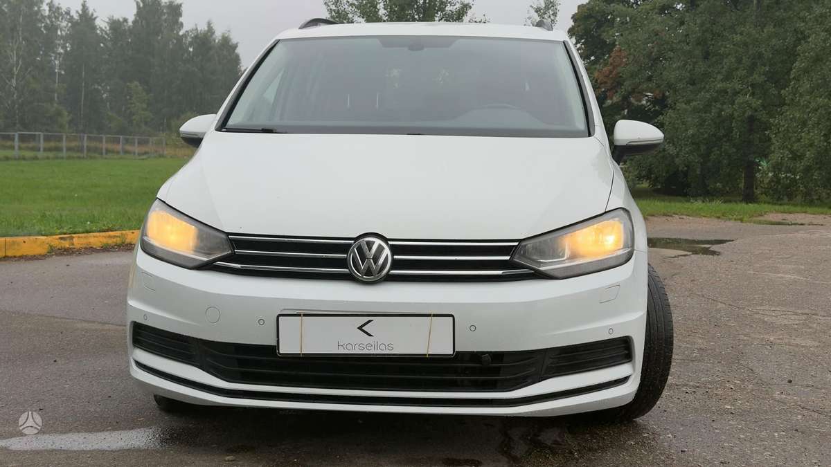Volkswagen Touran - 8