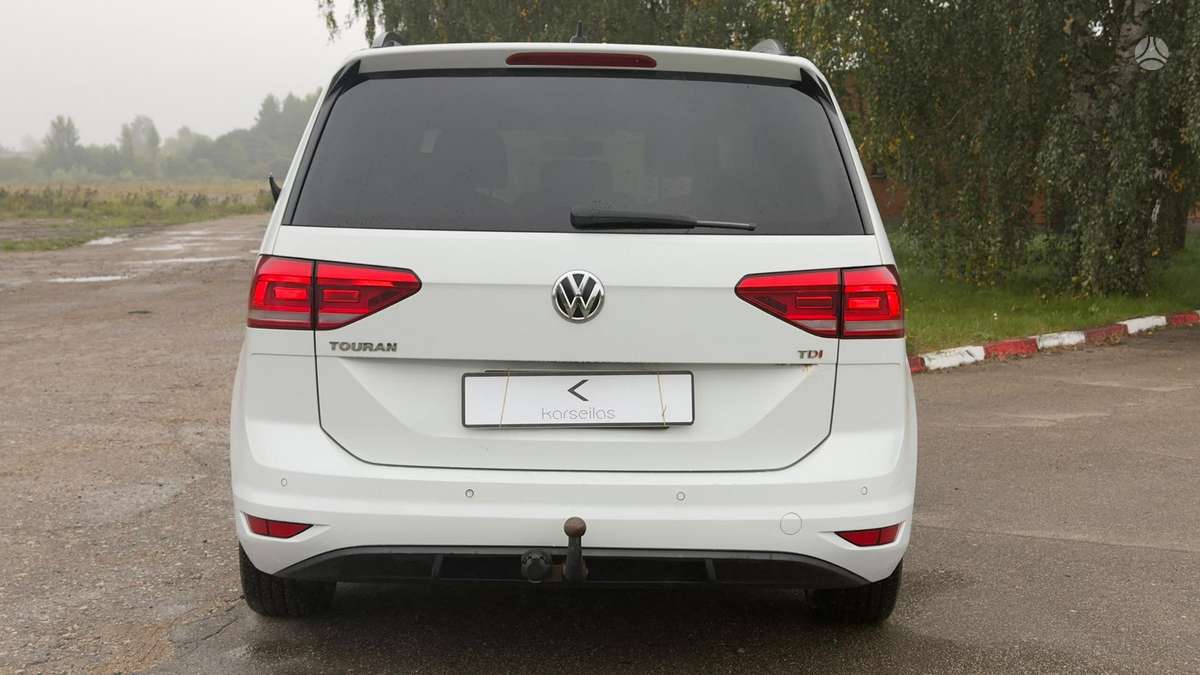 Volkswagen Touran - 5