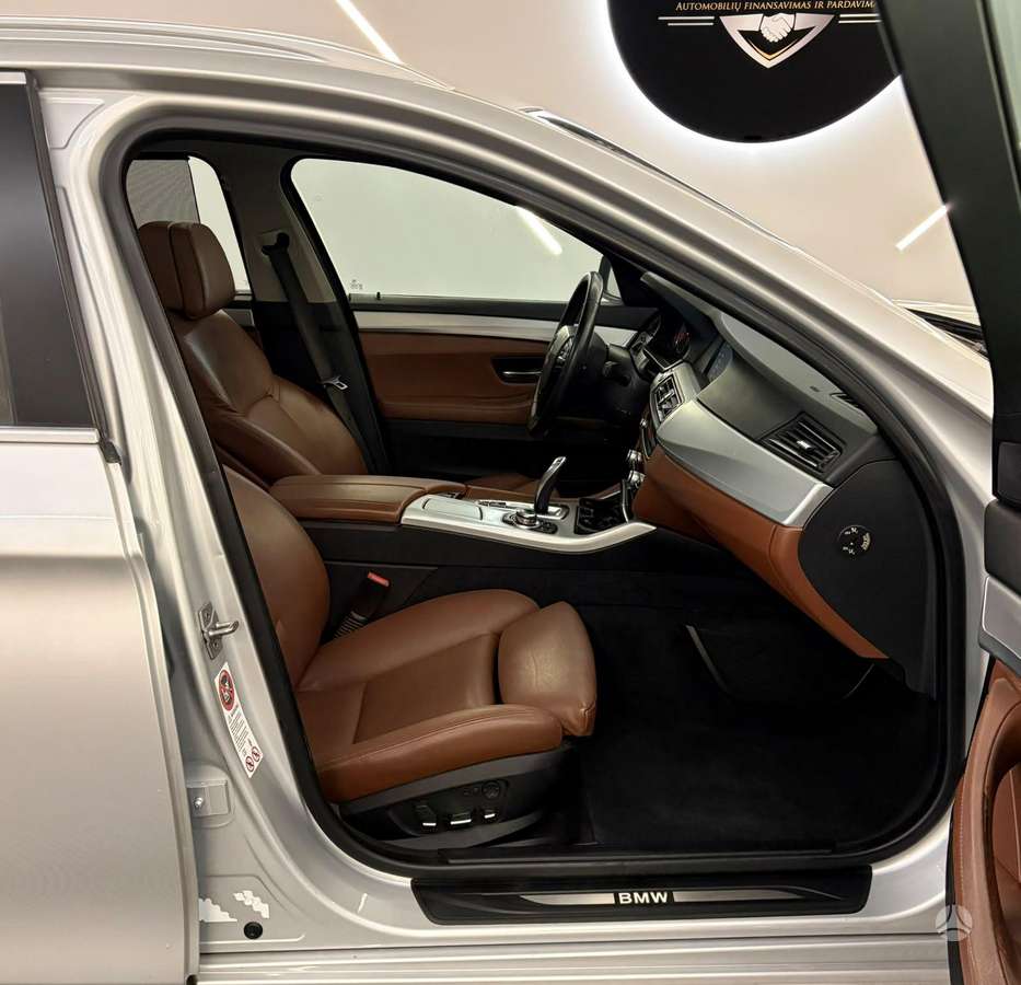 BMW 530, 3.0 l., wagon