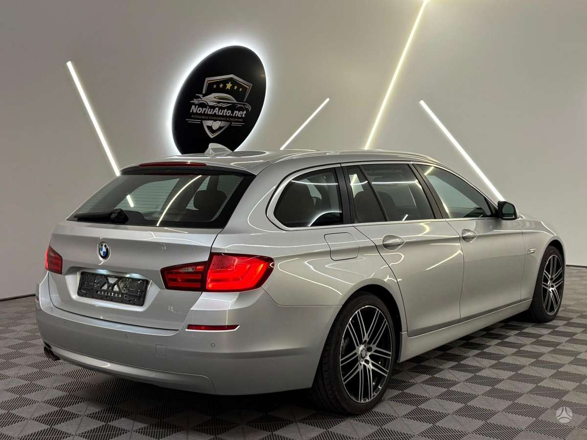 BMW 530, 3.0 l., wagon