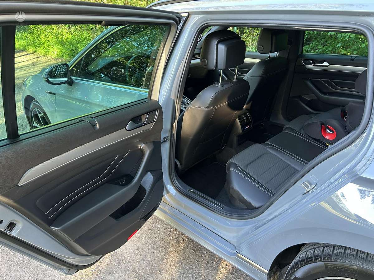 Volkswagen Passat - 9