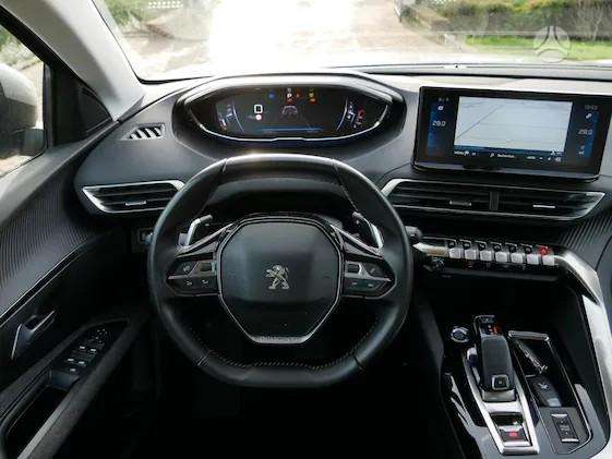 Peugeot 5008 - 8