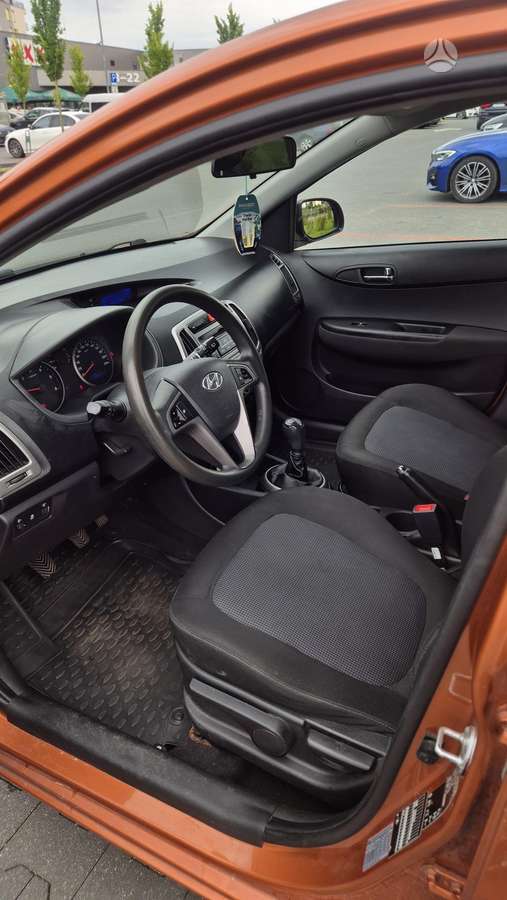 Hyundai i20 - 10
