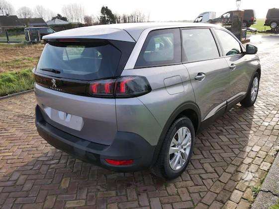 Peugeot 5008 - 5