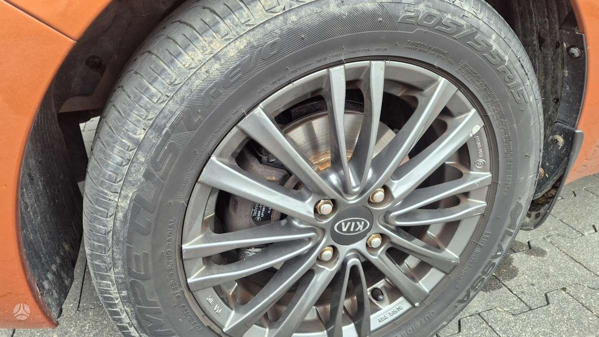 Hyundai i20 - 11