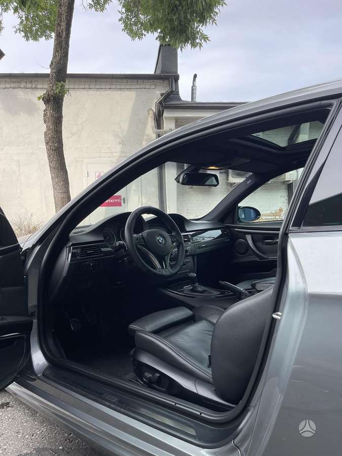BMW 320 - 4