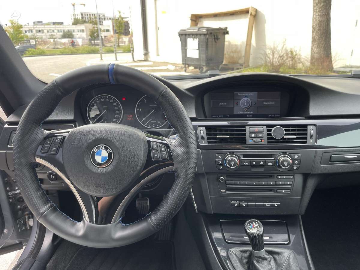 BMW 320 - 5