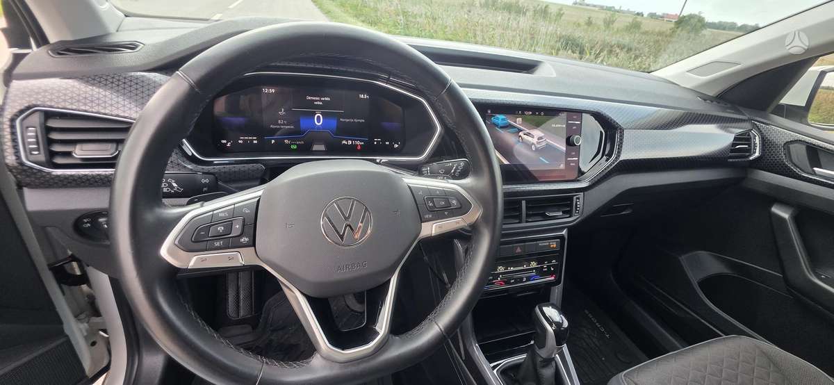 Volkswagen T-Cross - 12