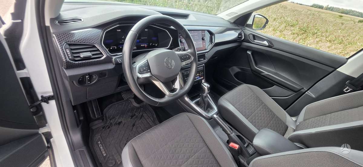 Volkswagen T-Cross - 11
