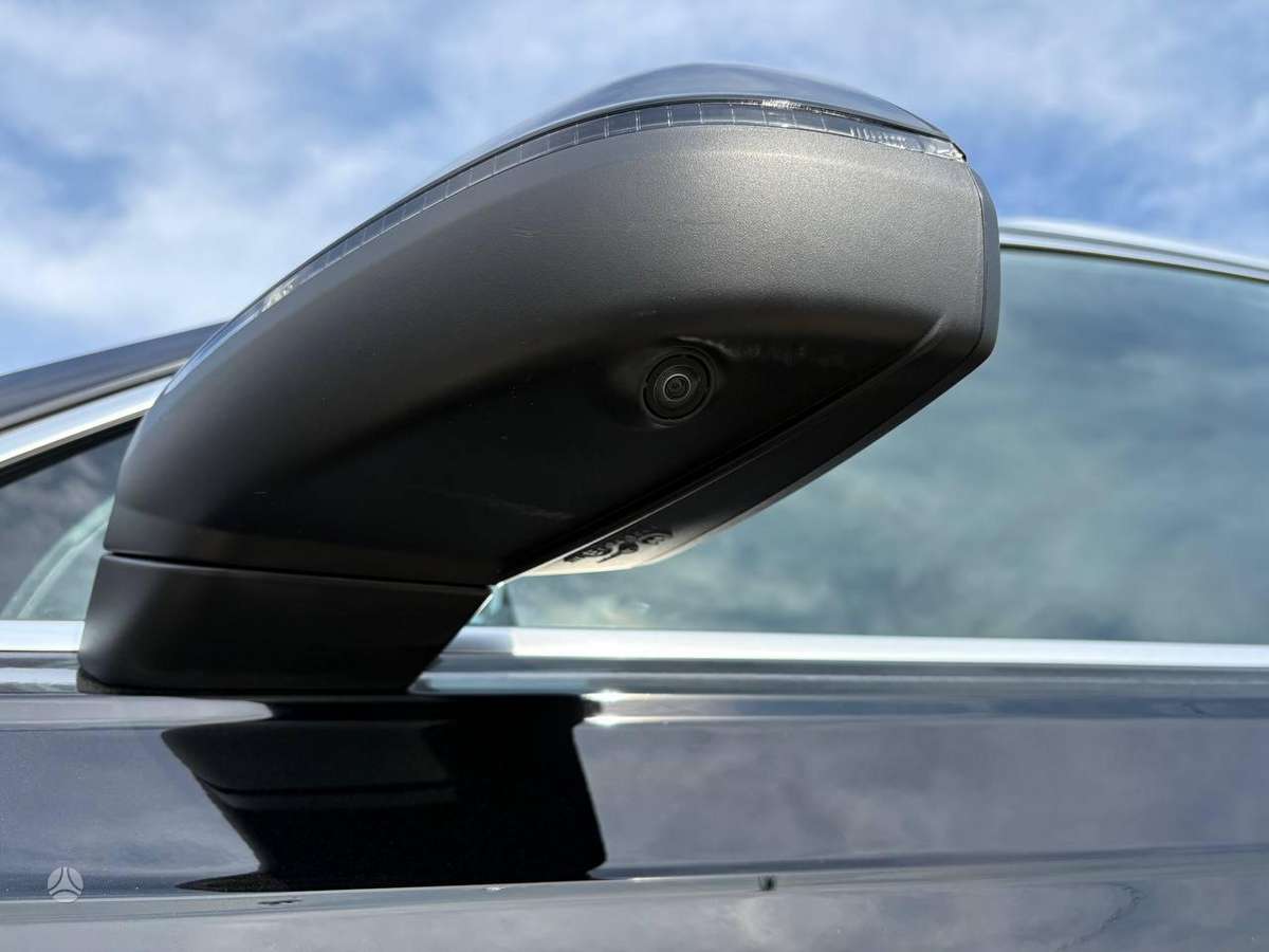 Audi Q7 - 11